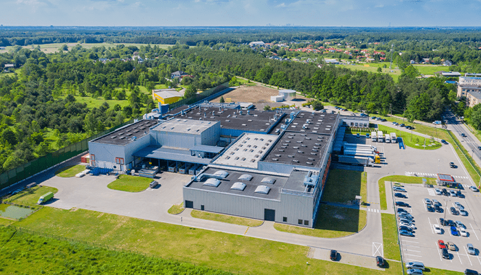 How-Manufacturers-Can-Manage-Tariff-Risk-Strategies-to-Reduce-Costs-and-Supply-Chain-Disruptions